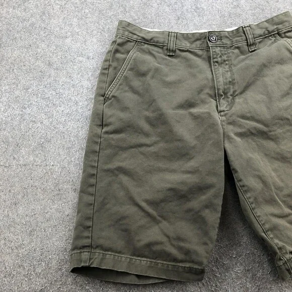 Eddie Bauer Shorts Mens 32 Green Chino Flat Front Casual Summer 11 Inseam - Picture 2 of 10